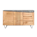 Moderne houten kast met marmeren top en geometrische ontwerpen